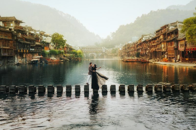 chụp ảnh cưới đẹp phượng hoàng cổ trấn